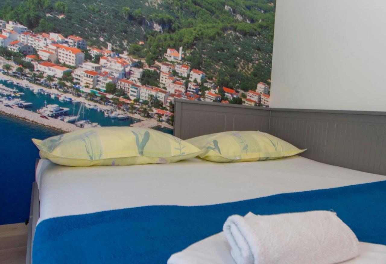 Apartments Loncar Tucepi Bagian luar foto