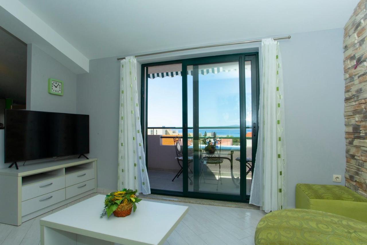 Apartments Loncar Tucepi Bagian luar foto